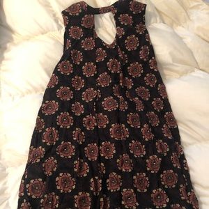 Small to the knee dress. Worn a couple of times.